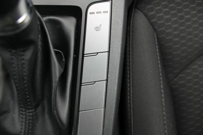 Hyundai Elantra VI (AD) Рестайлинг с пробегом 2019 года, цена 1 660 000 рублей, 112000 км, седан, Автокод Объявления