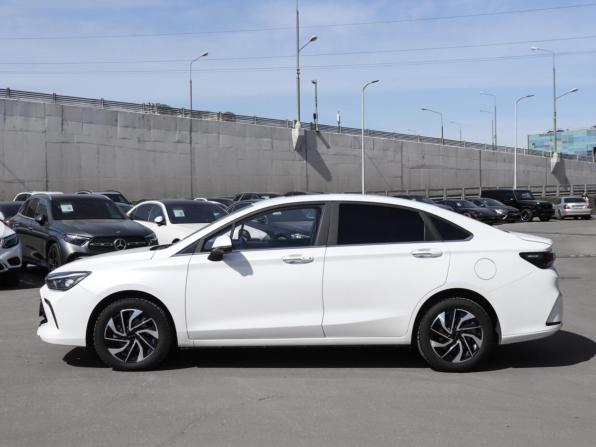 BAIC U5 Plus с пробегом 2023 года, цена 1 100 000 рублей, 33823 км, седан, Автокод Объявления