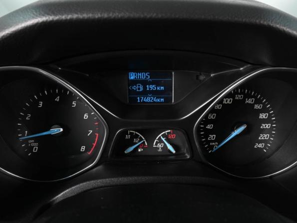 Ford Focus III с пробегом 2014 года, цена 880 000 рублей, 174824 км, седан, Автокод Объявления