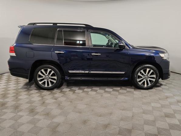 Toyota Land Cruiser 200 Series Рестайлинг 2 с пробегом 2016 года, цена 5 999 000 рублей, 95830 км, внедорожник, Автокод Объявления