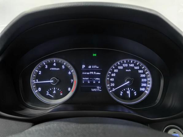 Hyundai Grandeur VI с пробегом 2018 года, цена 2 220 000 рублей, 170000 км, седан, Автокод Объявления