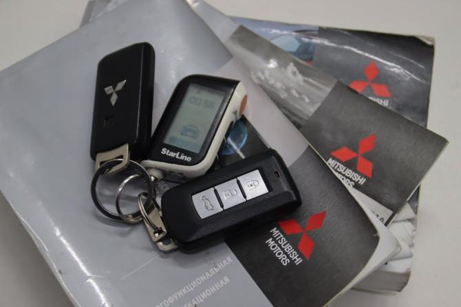 Mitsubishi Outlander III с пробегом 2014 года, цена 1 665 650 рублей, 275257 км, внедорожник, Автокод Объявления