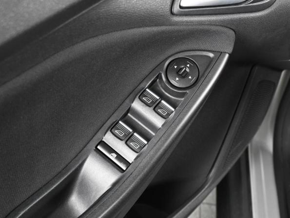 Ford Focus III Рестайлинг с пробегом 2018 года, цена 1 199 000 рублей, 122476 км, универсал, Автокод Объявления