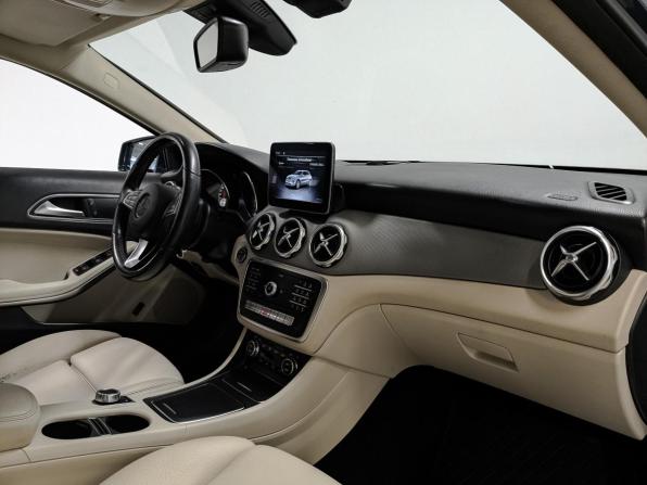 Mercedes-Benz GLA I (X156) Рестайлинг с пробегом 2019 года, цена 2 205 000 рублей, 92405 км, внедорожник, Автокод Объявления