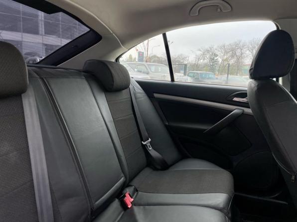 Skoda Octavia II (A5) Рестайлинг с пробегом 2013 года, цена 875 000 рублей, 176000 км, лифтбек, Автокод Объявления