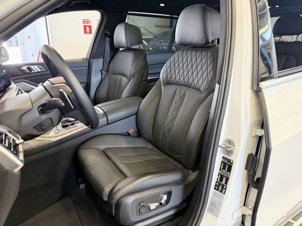BMW X7 I (G07) Рестайлинг с пробегом 2024 года, цена 13 500 000 рублей, 16470 км, внедорожник, Автокод Объявления