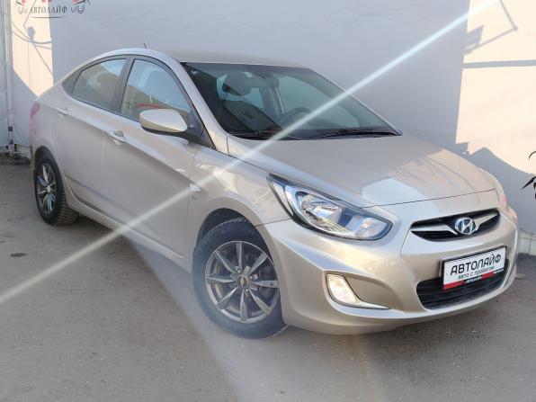 Hyundai Solaris I с пробегом 2013 года, цена 699 000 рублей, 195931 км, седан, Автокод Объявления