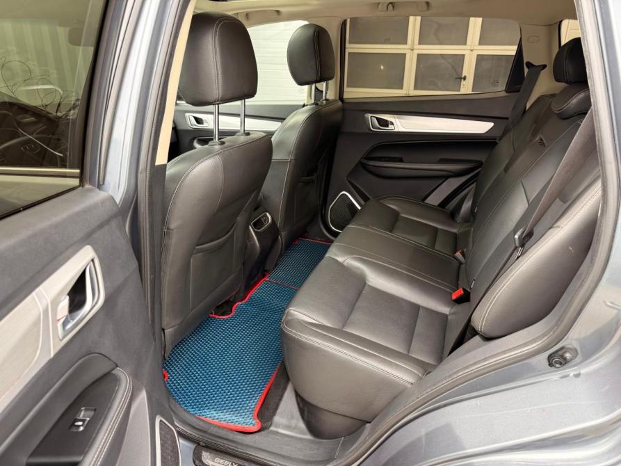 Geely Emgrand X7 I Рестайлинг 2 Ростов-на-Дону  - изображение 17