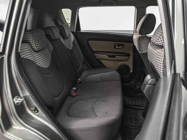 Kia Soul I Рестайлинг с пробегом 2013 года, цена 998 000 рублей, 134871 км, хэтчбек, Автокод Объявления