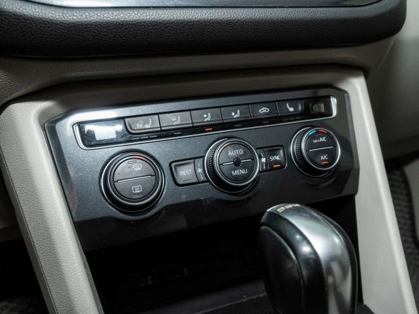 Volkswagen Tiguan II с пробегом 2017 года, цена 2 450 000 рублей, 122500 км, внедорожник, Автокод Объявления