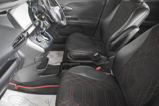 Toyota Wish II Рестайлинг с пробегом 2016 года, цена 1 749 000 рублей, 154000 км, минивэн, Автокод Объявления
