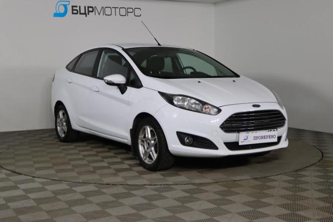 Ford Fiesta Mk6 Рестайлинг с пробегом 2015 года, цена 649 990 рублей, 148893 км, седан, Автокод Объявления