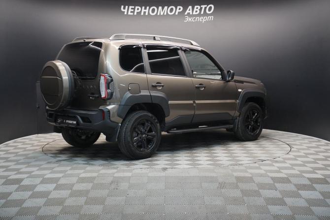 Lada (ВАЗ) Niva Travel I с пробегом 2025 года, цена 1 280 000 рублей, 5608 км, внедорожник, Автокод Объявления