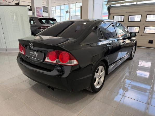 Honda Civic VIII с пробегом 2007 года, цена 755 000 рублей, 302960 км, седан, Автокод Объявления
