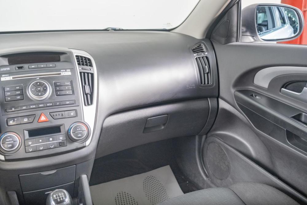 Kia Ceed I Рестайлинг Томск  - изображение 12