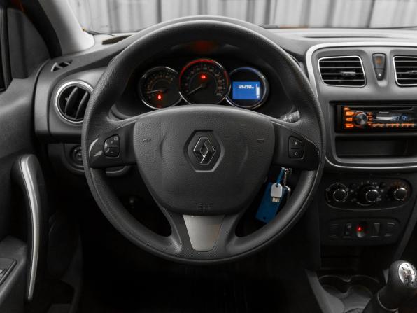 Renault Sandero II с пробегом 2014 года, цена 770 000 рублей, 126277 км, хэтчбек, Автокод Объявления