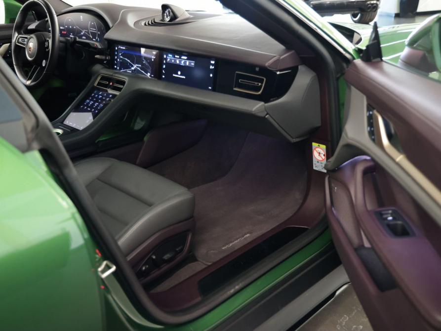 Porsche Taycan I Москва  - изображение 48