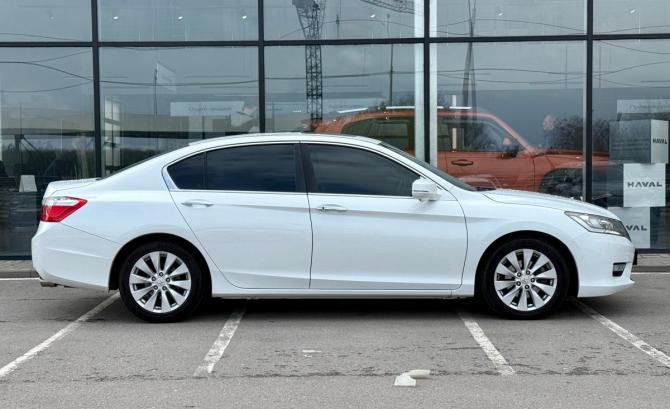 Honda Accord IX с пробегом 2013 года, цена 1 455 000 рублей, 175002 км, седан, Автокод Объявления