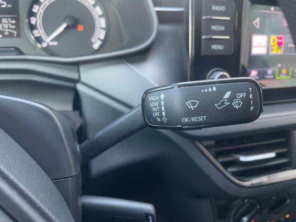 Skoda Rapid II с пробегом 2021 года, цена 1 550 000 рублей, 120800 км, лифтбек, Автокод Объявления