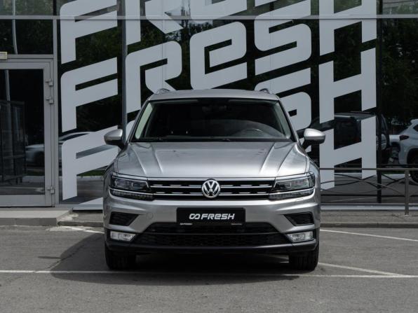Volkswagen Tiguan II с пробегом 2017 года, цена 1 999 000 рублей, 230935 км, внедорожник, Автокод Объявления
