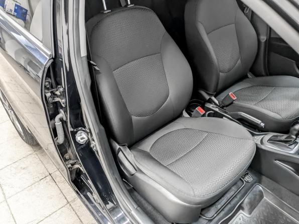 Kia Rio III Рестайлинг с пробегом 2017 года, цена 1 295 000 рублей, 86594 км, хэтчбек, Автокод Объявления