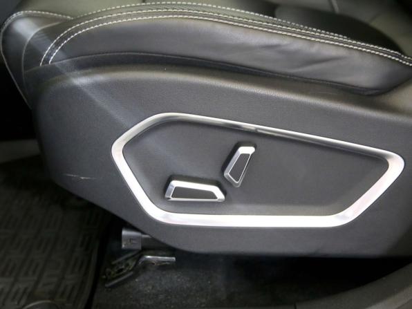 Geely Atlas Pro с пробегом 2023 года, цена 2 050 000 рублей, 49855 км, внедорожник, Автокод Объявления
