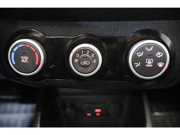 Kia Rio III Рестайлинг с пробегом 2017 года, цена 1 229 000 рублей, 96109 км, седан, Автокод Объявления