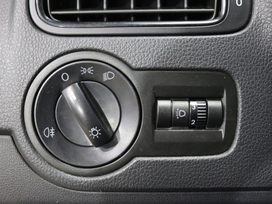 Volkswagen Polo V Рестайлинг Москва  - изображение 11