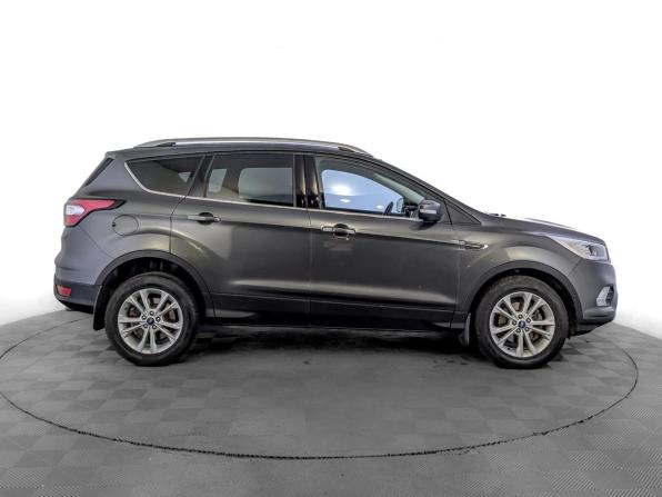 Ford Kuga II Рестайлинг с пробегом 2018 года, цена 1 670 000 рублей, 142000 км, внедорожник, Автокод Объявления