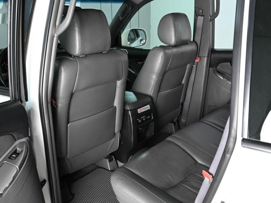 Toyota Land Cruiser Prado 120 Series Рестайлинг Ростов-на-Дону  - изображение 11