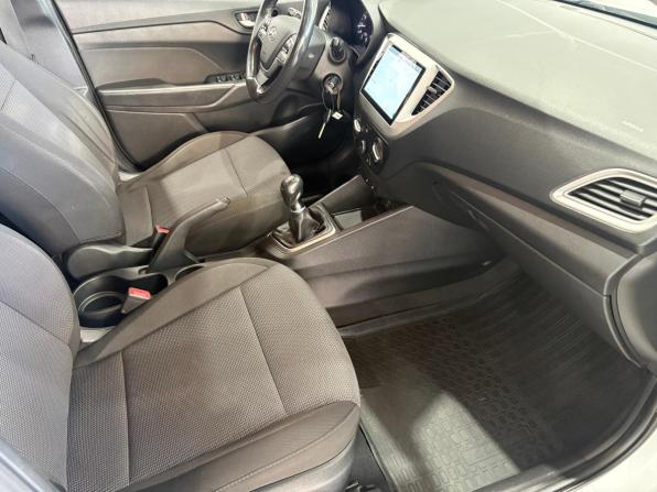 Hyundai Solaris II с пробегом 2019 года, цена 1 199 000 рублей, 117300 км, седан, Автокод Объявления