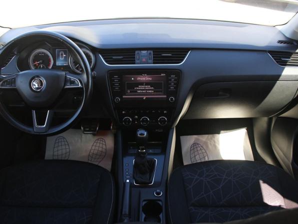 Skoda Octavia III (A7) Рестайлинг с пробегом 2019 года, цена 2 020 000 рублей, 69343 км, лифтбек, Автокод Объявления