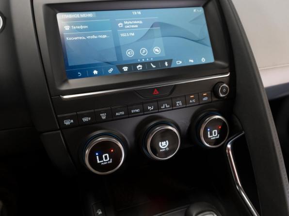 Jaguar E-Pace I с пробегом 2019 года, цена 2 490 000 рублей, 133183 км, внедорожник, Автокод Объявления
