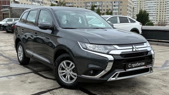 Mitsubishi Outlander III Рестайлинг 3 с пробегом 2020 года, цена 1 999 000 рублей, 70000 км, внедорожник, Автокод Объявления