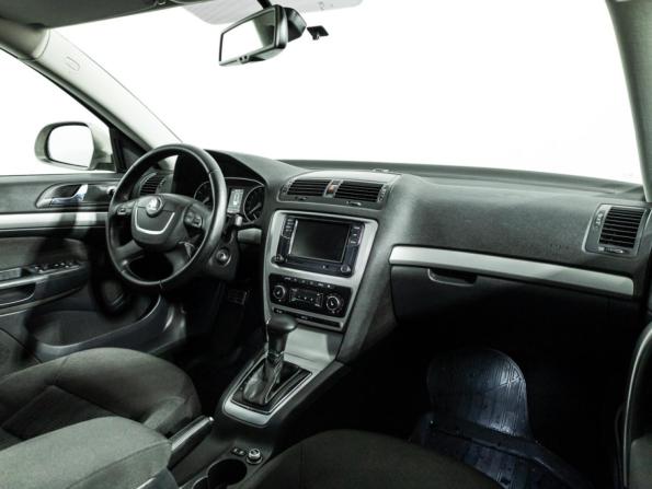 Skoda Octavia II (A5) Рестайлинг с пробегом 2010 года, цена 539 777 рублей, 273626 км, лифтбек, Автокод Объявления
