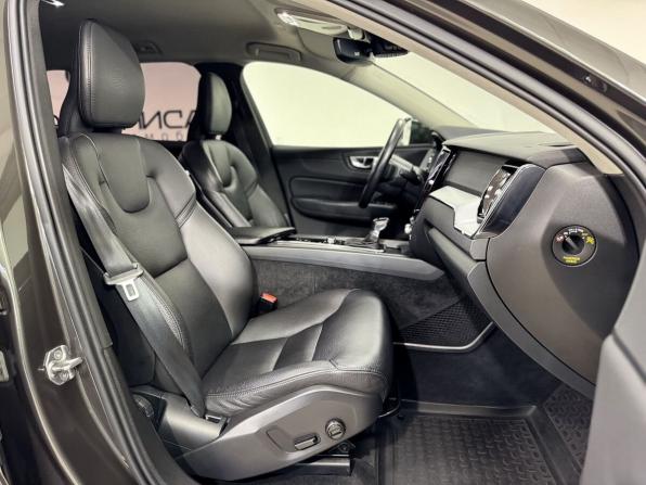 Volvo XC60 II с пробегом 2020 года, цена 3 600 000 рублей, 108000 км, внедорожник, Автокод Объявления