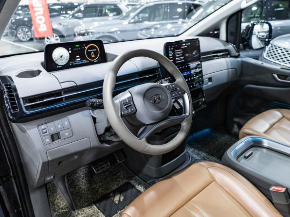Hyundai Staria I с пробегом 2021 года, цена 4 690 000 рублей, 74230 км, минивэн, Автокод Объявления