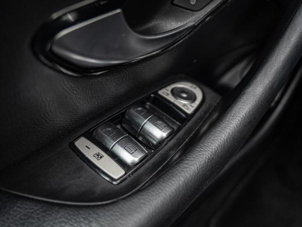 Mercedes-Benz E-Класс V (W213 S213 C238) с пробегом 2018 года, цена 2 491 000 рублей, 154563 км, седан, Автокод Объявления