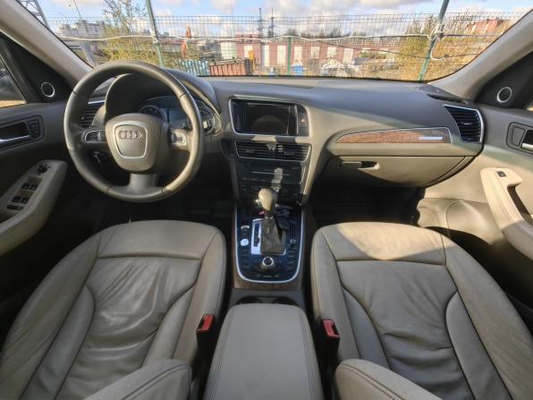 Audi Q5 I (8R) с пробегом 2010 года, цена 1 299 000 рублей, 211219 км, внедорожник, Автокод Объявления