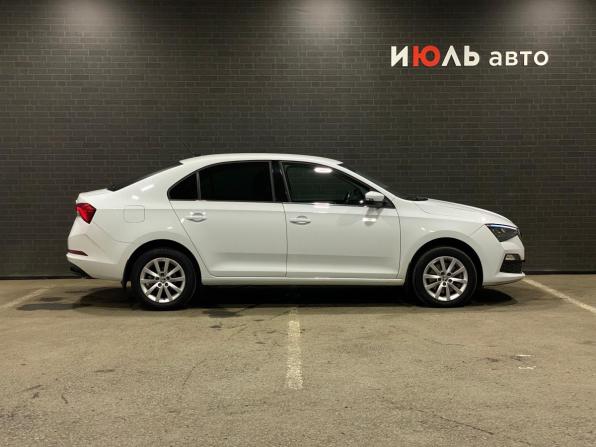 Skoda Rapid II с пробегом 2021 года, цена 1 730 000 рублей, 61601 км, лифтбек, Автокод Объявления