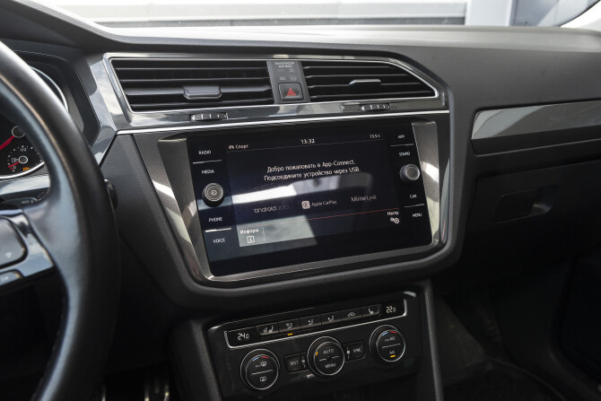 Volkswagen Tiguan II с пробегом 2018 года, цена 2 323 000 рублей, 133000 км, внедорожник, Автокод Объявления