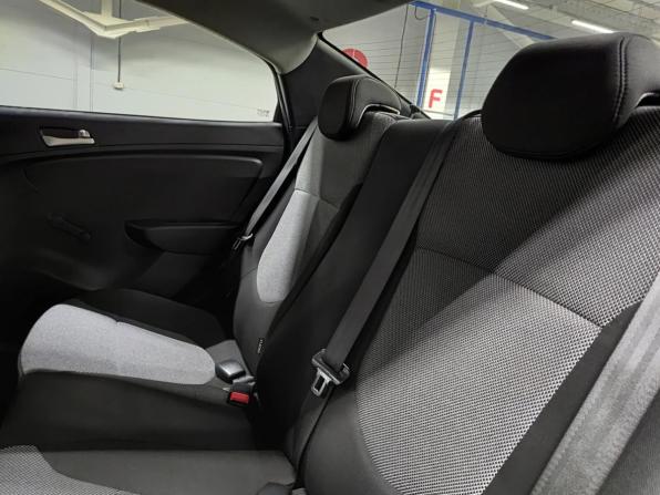 Hyundai Solaris I с пробегом 2013 года, цена 630 000 рублей, 183877 км, седан, Автокод Объявления