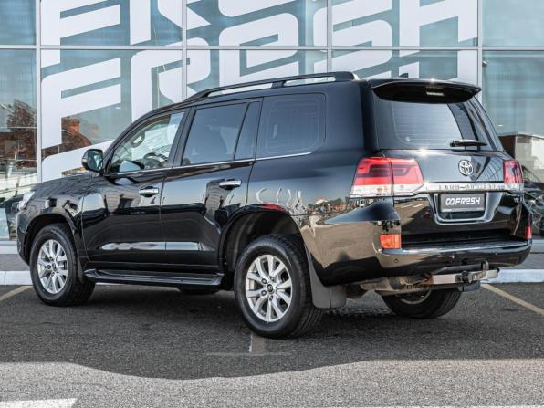 Toyota Land Cruiser 200 Series Рестайлинг 2 с пробегом 2019 года, цена 7 699 000 рублей, 134154 км, внедорожник, Автокод Объявления