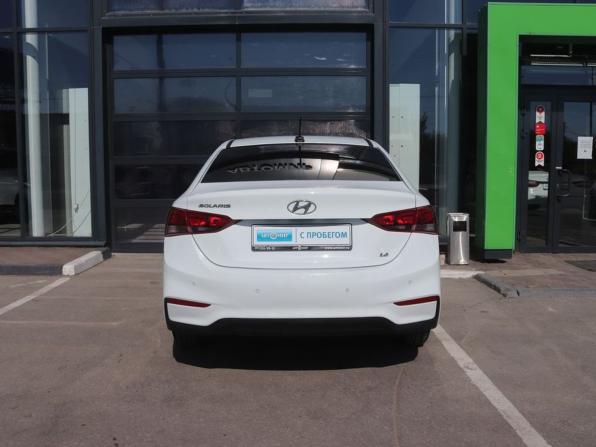 Hyundai Solaris II с пробегом 2018 года, цена 1 349 000 рублей, 112000 км, седан, Автокод Объявления