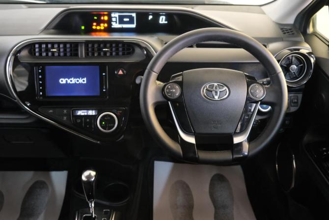 Toyota Aqua I Рестайлинг 2 с пробегом 2018 года, цена 1 219 000 рублей, 102000 км, хэтчбек, Автокод Объявления