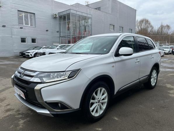 Mitsubishi Outlander III Рестайлинг 2 с пробегом 2015 года, цена 1 290 000 рублей, 137000 км, внедорожник, Автокод Объявления