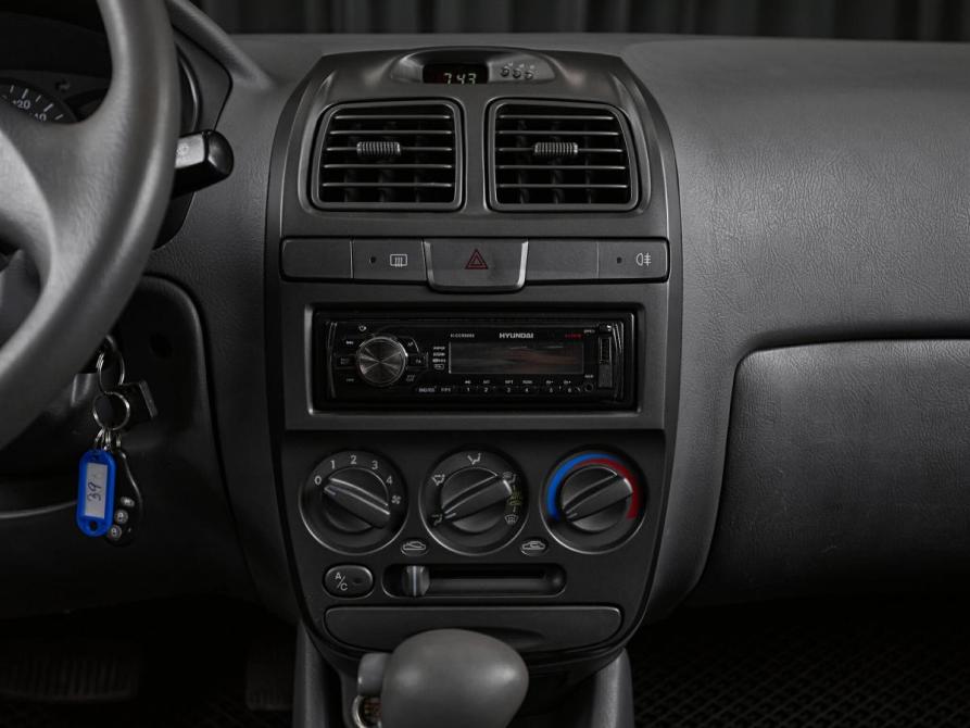 Hyundai Accent II Москва  - изображение 9