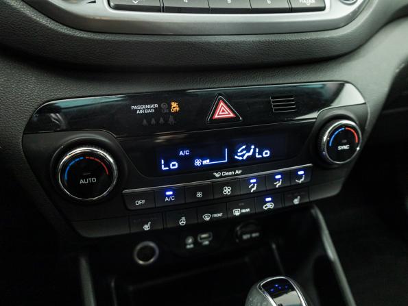 Hyundai Tucson III с пробегом 2017 года, цена 1 699 585 рублей, 130105 км, внедорожник, Автокод Объявления