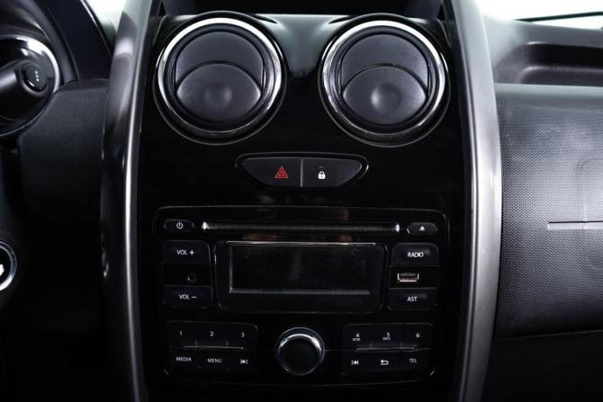 Renault Duster I Рестайлинг с пробегом 2015 года, цена 1 259 000 рублей, 193000 км, внедорожник, Автокод Объявления