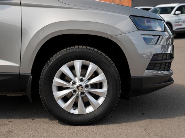 Skoda Karoq I с пробегом 2020 года, цена 2 095 000 рублей, 102110 км, внедорожник, Автокод Объявления